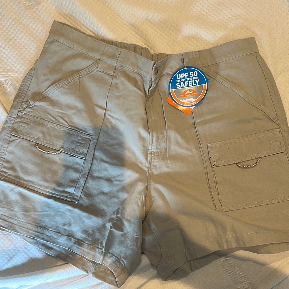 Columbia Tan Cargo Shorts Lightweight Outdoor Essential